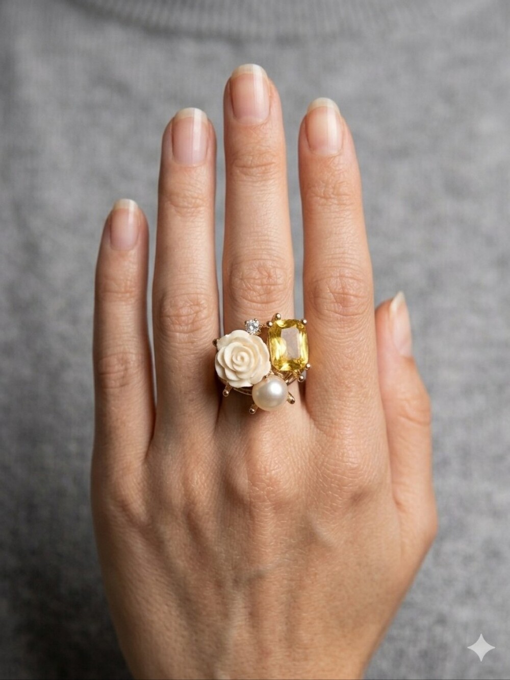 FLORAL COCKTAIL RING SIZE 7.5‎